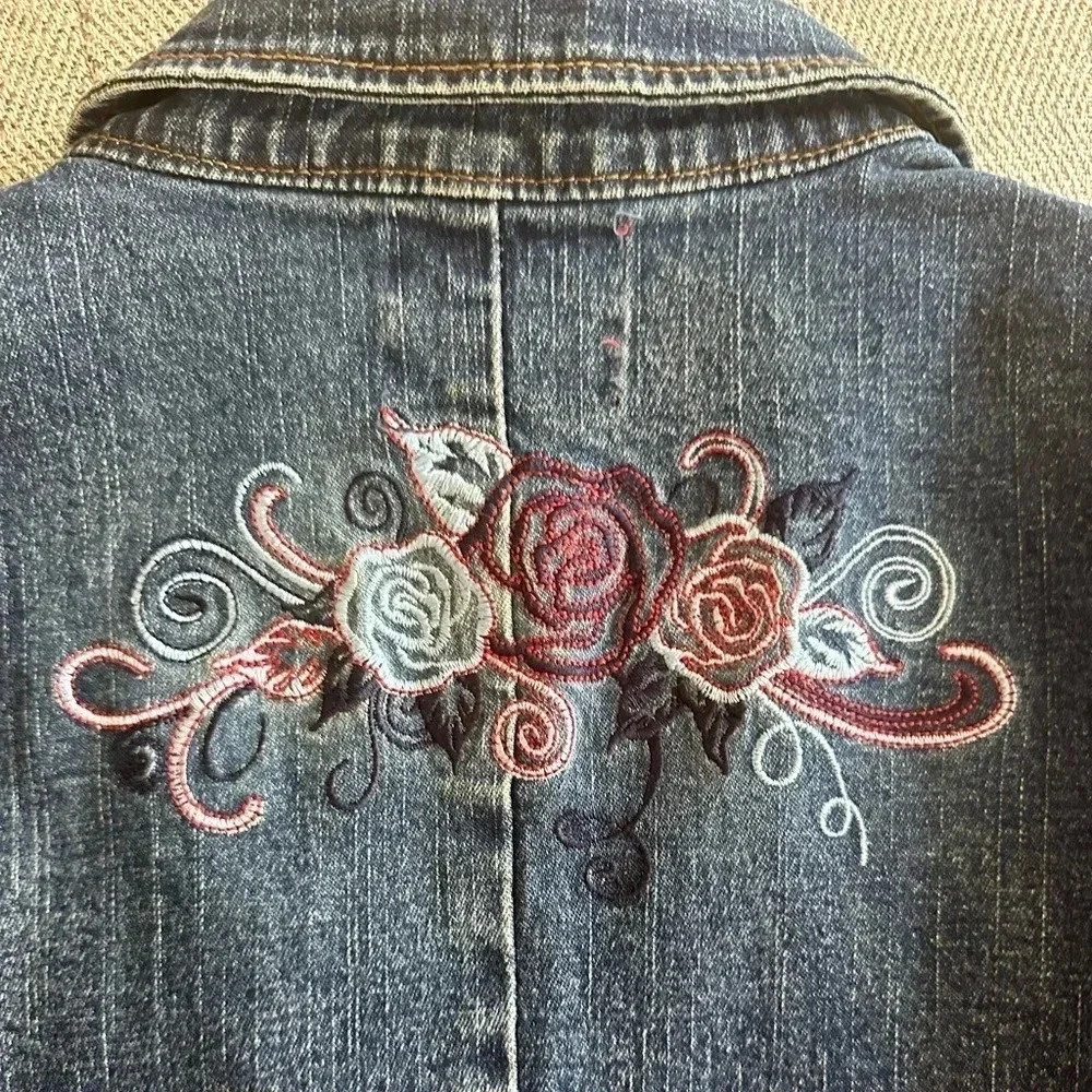 Guess Girls Y2K Embroidered Denim Jacket Blazer Style Size Medium 10-12